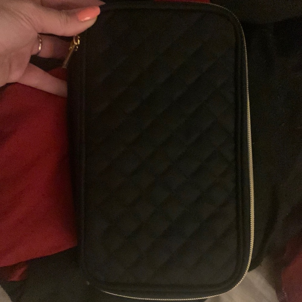 Black travel jewelry bag